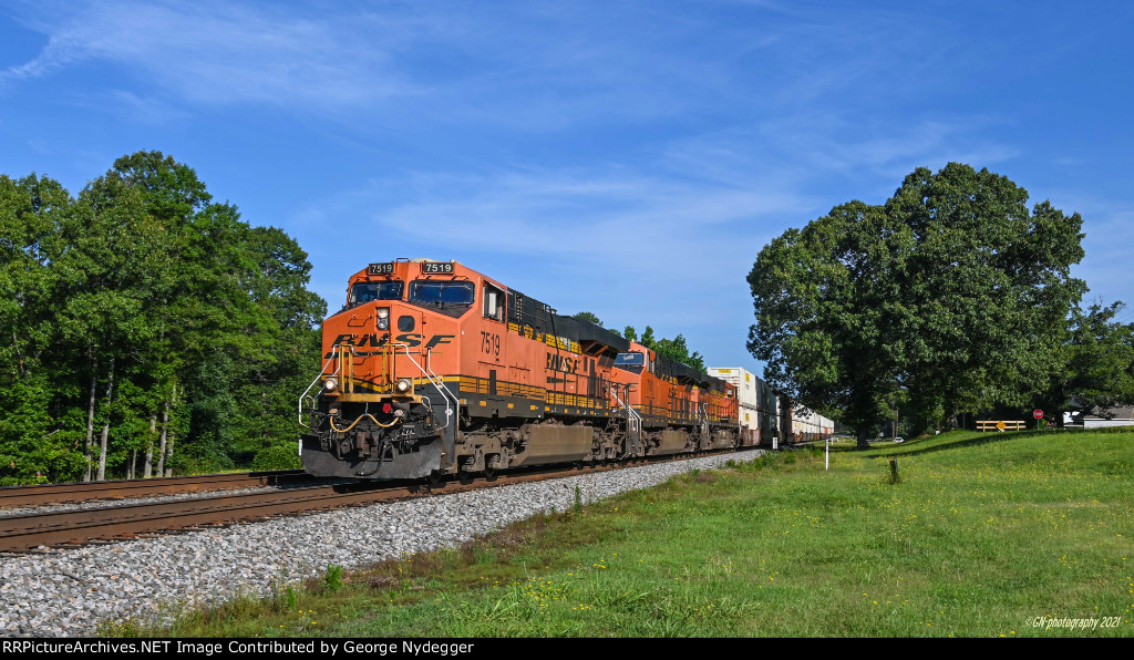 BNSF 7519